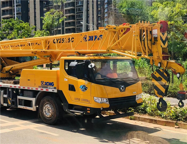 鹤峰县大件设备吊装租赁吊车